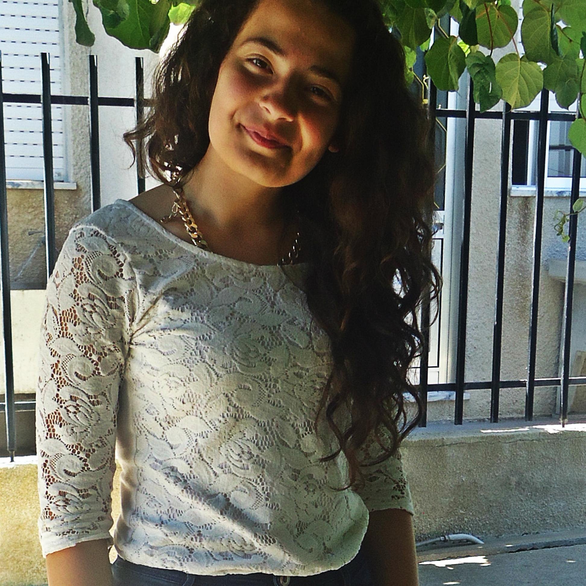 Aos que me detesto .....um sorriso apenas e dou cabo deles todos....3