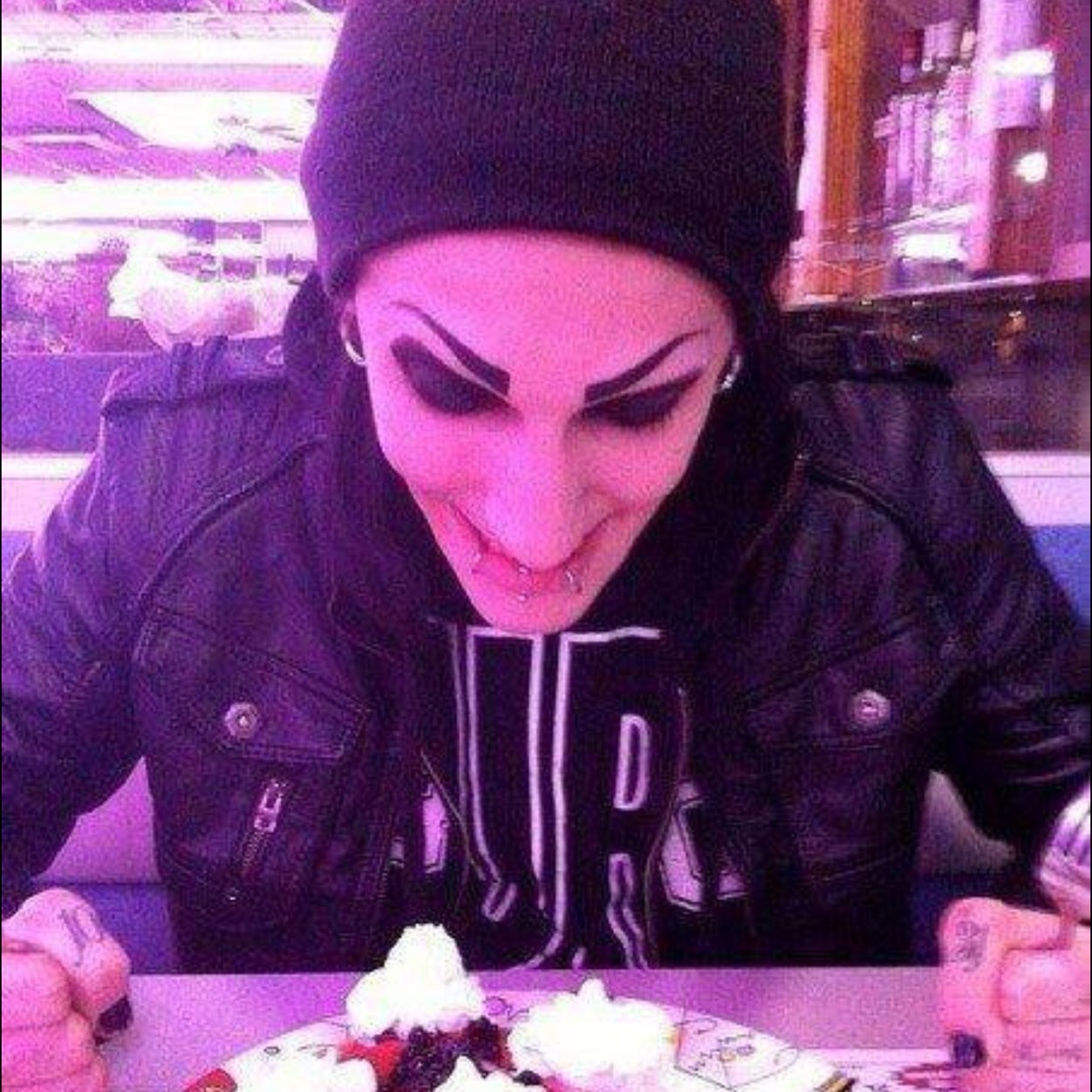 readytoleave14's profile picture. motionless in white is life. 
insta: readytoleavethisearth - kik: readytoleave_