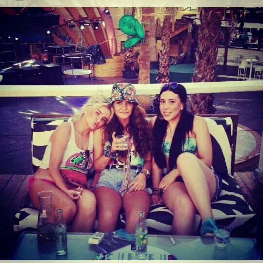 SarahMichelee's profile picture. Hello High