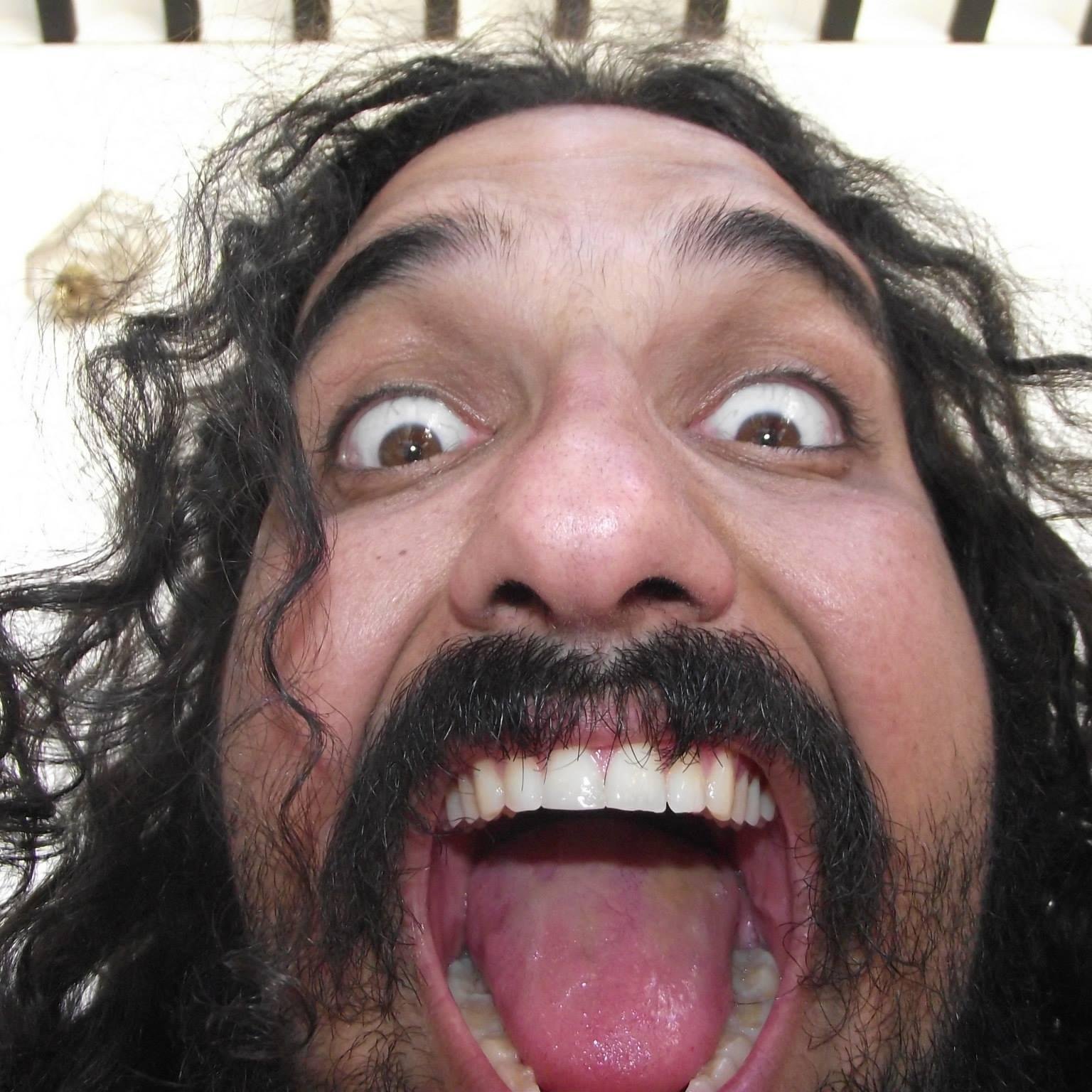 Francescus's profile picture. Con una videoconsola desde los cinco años, milanista, knickerbocker, straight edge que le gusta actuar, dar el cante y el buen comer.  @La_tripleW way of life.