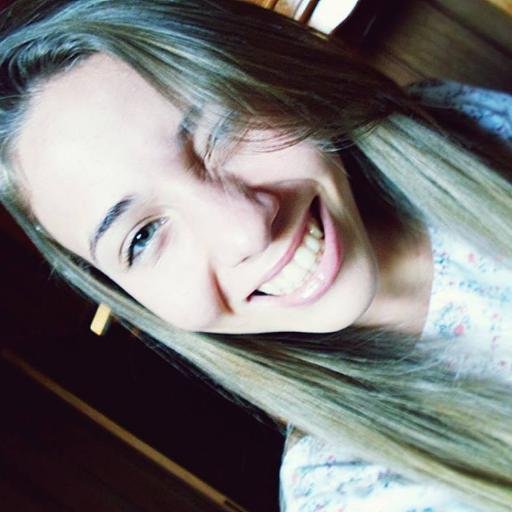 Serva de DEUS ; amo  : ♫ Música, família, amigos , perder tempo conversando abobrinhas :) ; haa e meu marido lindo Diego Oliveira !!

girlane.gi@facebook.com