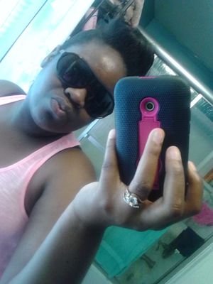 LadyyRu887's profile picture. Fucck The Rest. TtrezzGang