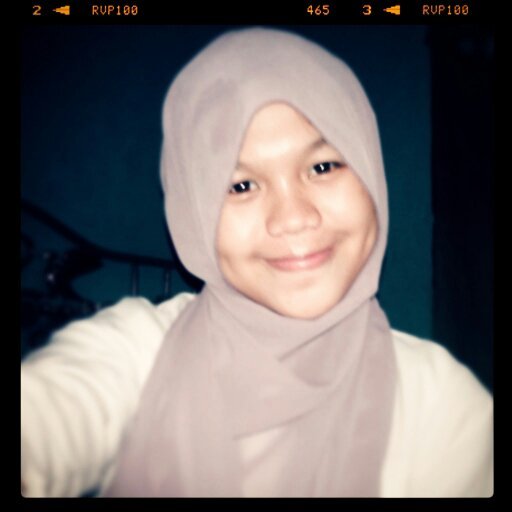 Dwitamara_dwi's profile picture. Desember({})