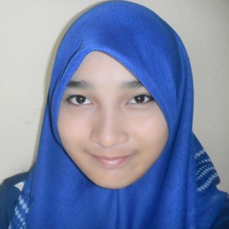 Ingin m'dakap bulan, Ingin m'yentuh bintang, Impianku ini ... Mungkinkah hanya angan~ll                                  *Shafiq*
Someone make me happy everyday