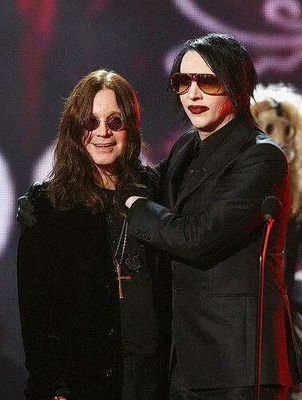 Marilyn Manson and Ozzy Osbourne Fan #proud  || They are my Idols  || german, 17, Lesbian,  Goth.