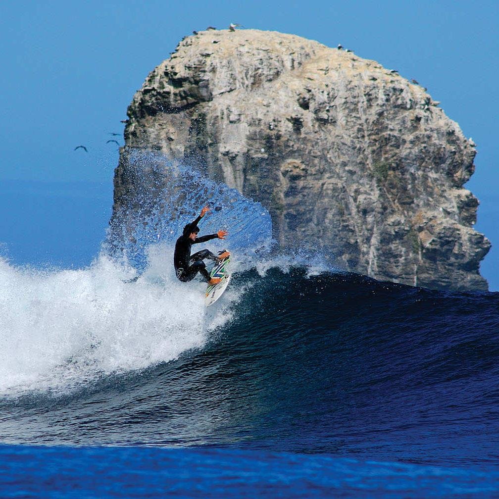 Balneario chileno, famoso por sus playas, el surf, y su gente, en la Región de O'Higgins / Chilean beach resort, known for its beaches, surf, and its people.