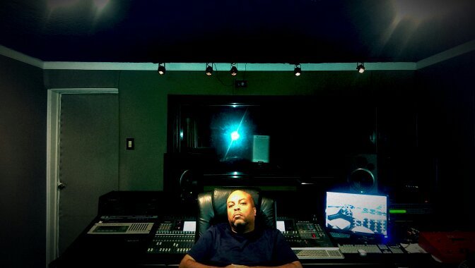 Christ Follower/Husband&Dad/Radio Show Producer/Music Producer/Credits on:Yolanda Adams,Scarface,Wu-Tang,Outkast,Jodeci,NaughybyNature & more.