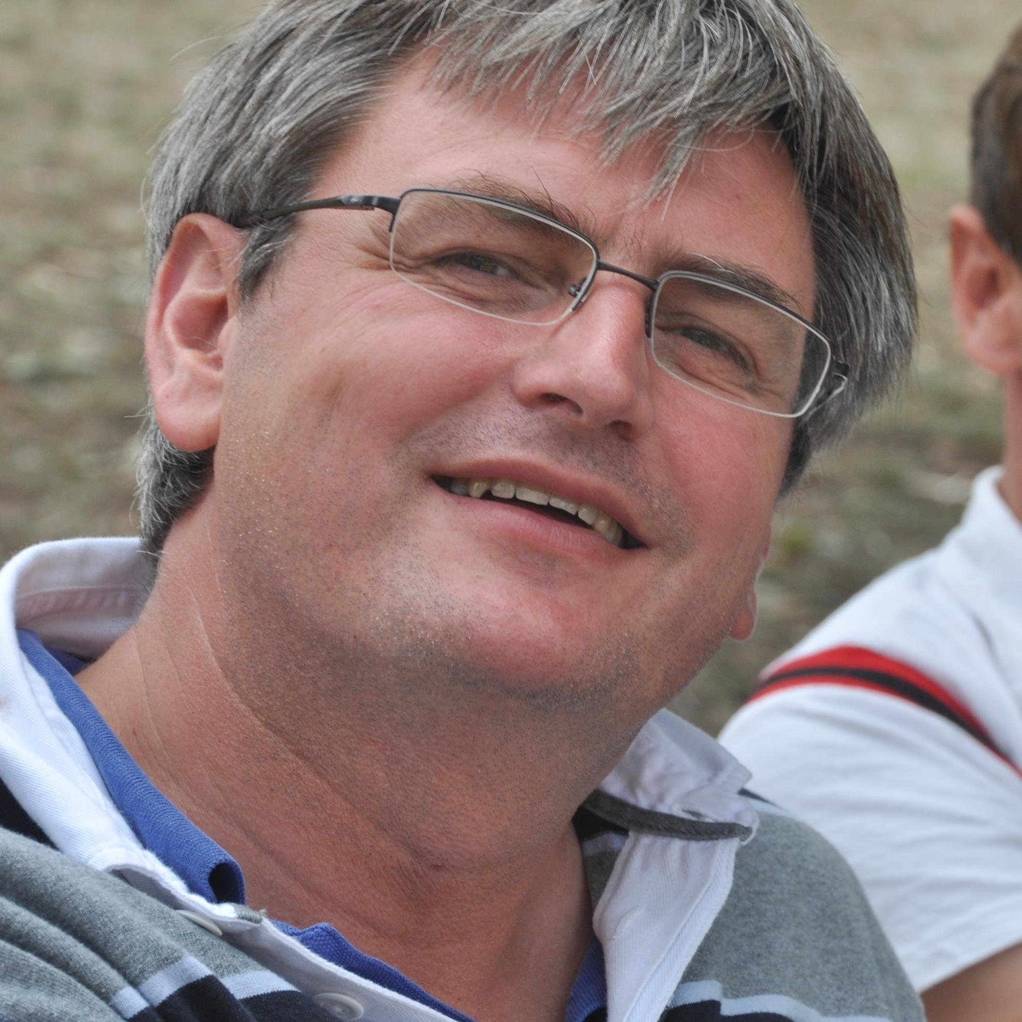 RaphaelCourau's profile picture. Père de famille dépassé