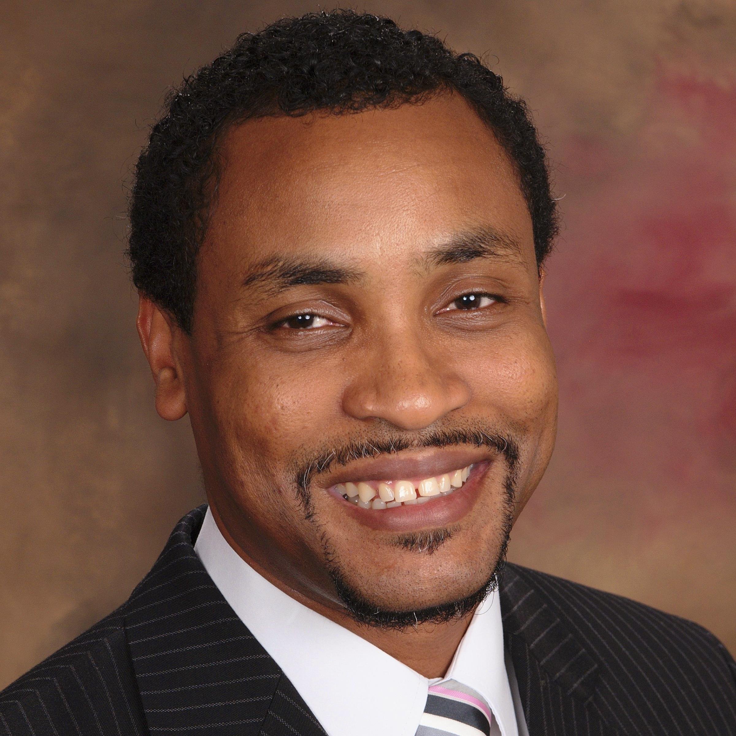Family man, Broker, licensed in MN, #investor, MBA, numbers geek & #Realtor. Enjoys travel and/or adventure with family.