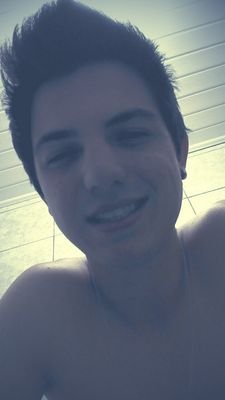 'Não venham impor regras 
em minha vida 
dizendo o que devo ou não devo fazer'  https://t.co/s0wghxhx45
