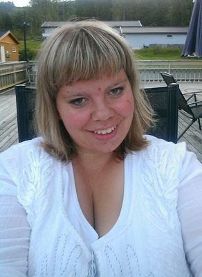 Ida_Bredvold's profile picture. Ei livsglad bygdejente som liker hektiske dager, og er over gjennomsnittet politisk interessert. Student og FrP-jente som ofte er på farten.