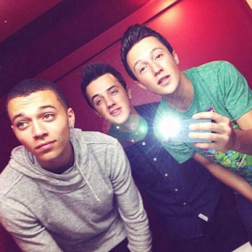 kamfam #teamkalinandmyles!!3 k&m never let nobody tell you you cant chase dreams (follow) snapchat @annakac   youngcheeseburger !JACOB FAVED 7.31.143!