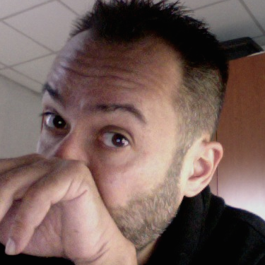 vanz's profile picture. a https://t.co/SXA6wsoHdx la newsletter Polpette, a https://t.co/Rw1k5356V9 il blog, come lucavanz l'Insta, e poi basta. 
"I don't negotiate with therapists" (kanye)