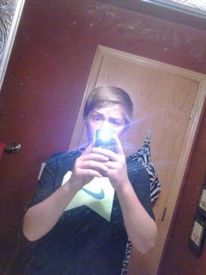 APlax_29's profile picture. 