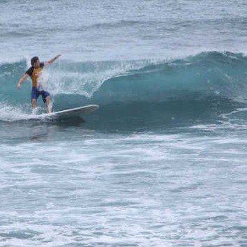 Surfer, explorer, adventurer, teacher.... I love my country,my city, my family, my friends and the ocean. I'm a free spirit who is on the quest for happiness