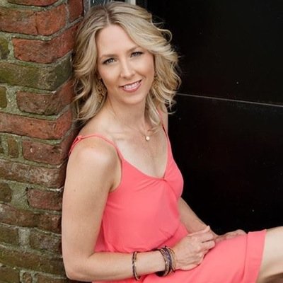 curler, business owner, mom, & believer of chasing your dreams.