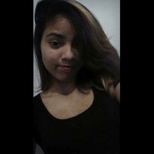 nega, looiira, liinda & feeliz u.u ~ skype : allyneesilvaa