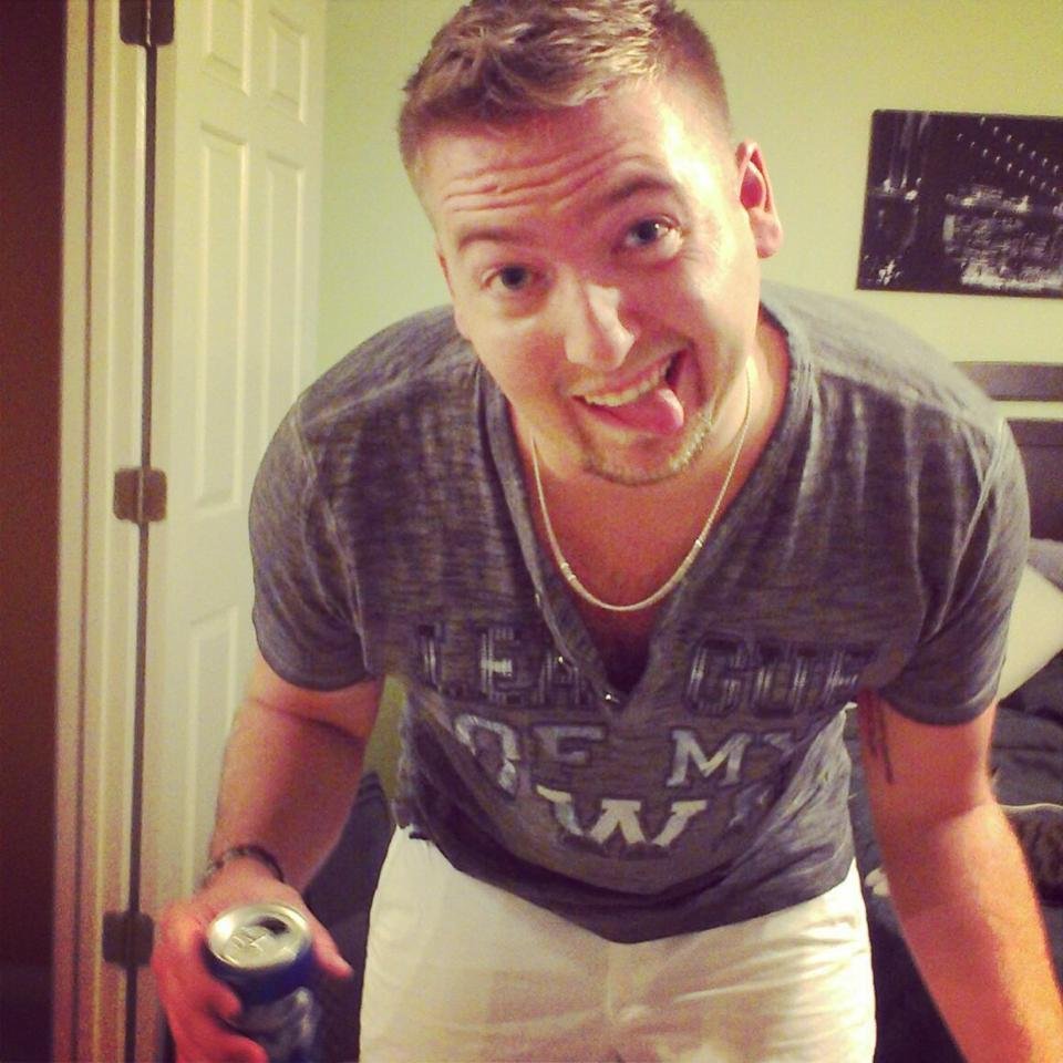 AbsolutBran's profile picture. my life couldn't be any better :)