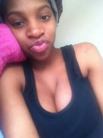 Im a MOTHER Before ANYTHING , CARMESIA My main Concern . Follow Me and I'll follow back ✌