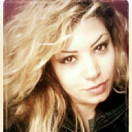 filizaris's profile picture. Haber https://t.co/1mY8yR2wDz'da köşe yazarı ve solist. Singer. Author.