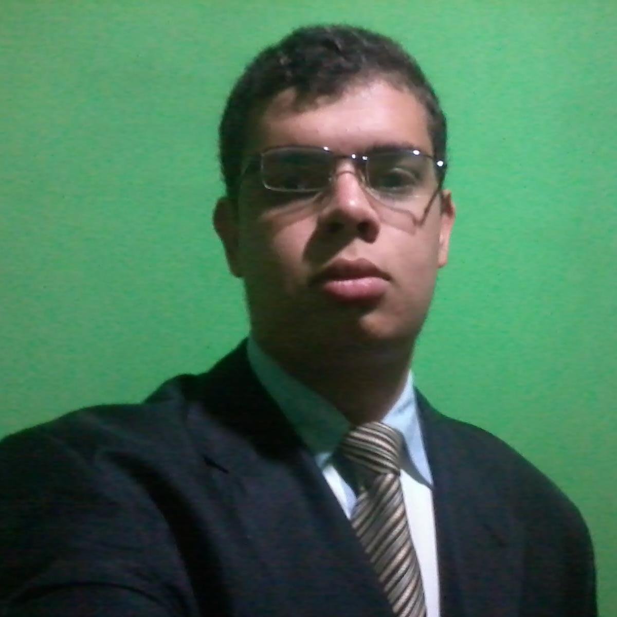 Sirvo a Deus na CCB,Sou Músico ♫ ♪  Adm:@frase_Frases_