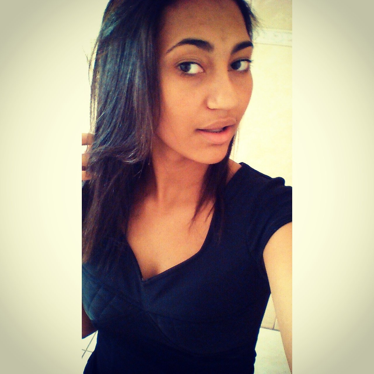 GabriellyH54's profile picture. 