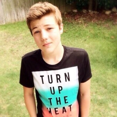 reedlinq's profile picture. This is a free follow ❤️ please go follow @qveenallie