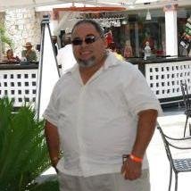 Hijo de Nanda y Eleodoro, Esposo de Margarita, Padre de Yaniris, Marlon, Patricia, Luisa, Elio y Genesis. Abuelo de Emil, Mayte, Alci, Justin, Emma y Allison.