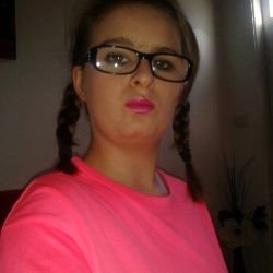 chelseaparker65's profile picture. 