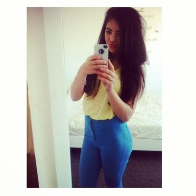 14, Bradford, Horserider, Singer, Love Mcdonalds's, Coffee, Hot Baths, Chocolate, Shoes&Bags&Clothes, Family, Tom Zanetti&Charlotte Crosby♡x