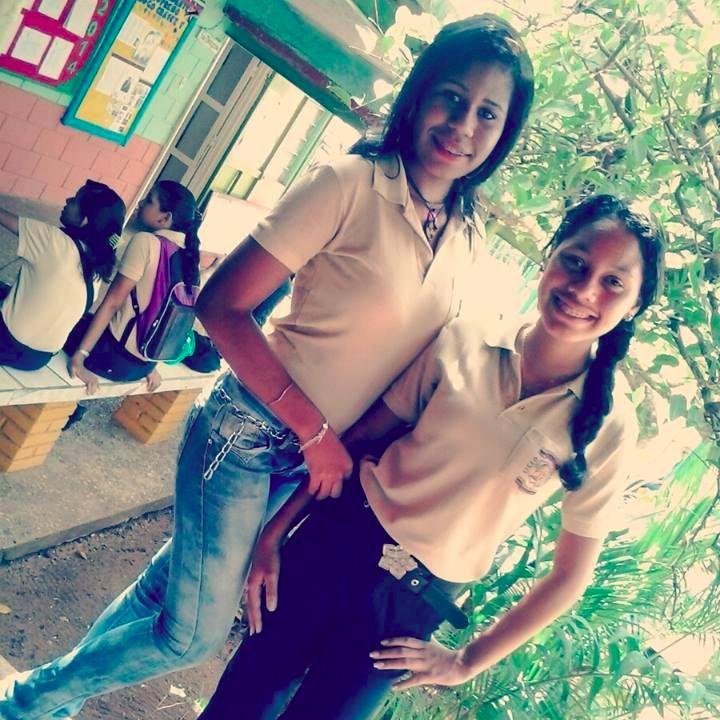 VENEZOLANA/Bailarina Salsa Casino/Bachiller de la republica /Amante de las fiestas