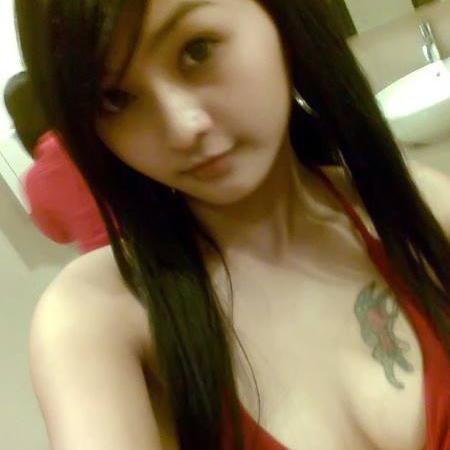 Aprillia_94's profile picture. Merinduimu itu Sangat Menyenangkan Walaupun terkadang Menyakitkan.,,,,,,