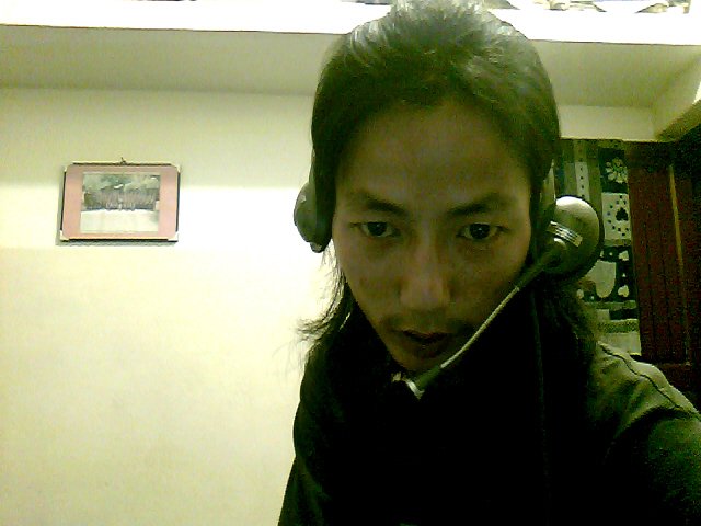 i am just an ordinary guy who wants to know more about computer technology, gadgets and  music.