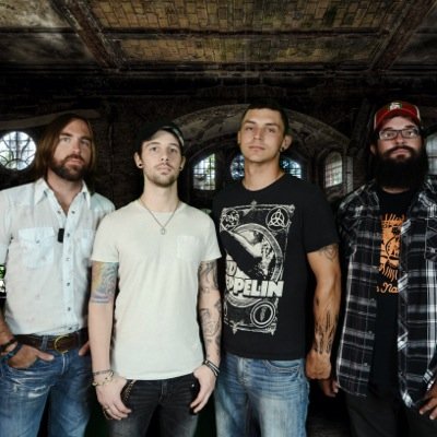 We are Dead Horse. Rockin southern boys. Check out our new music! booking shows now!!http://t.co/ZoME70RY