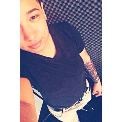 instagram: beciomusiq • so gay, I can't even think straight • ilovemusic • artist • fucking crazy • don't forget to love yourself.
