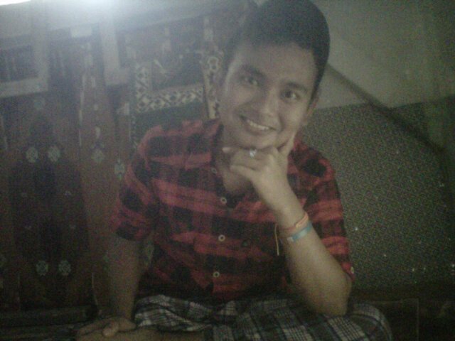 Kata orang aku romantis.kata mamah aku manis.kata kamu aku apa??