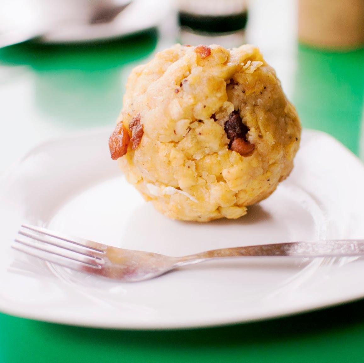 GyeBolones's profile picture. El mejor caldo de salchicha y bolones de Guayaquil 6 de Marzo y FebresCordero