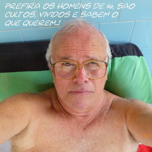 Sou fotógrafo, professor de fotografia e amante de música; gostaria de conhecer mulheres cultas e bem humoradas  que morem no  Rio de Janeiro para fazer amizade