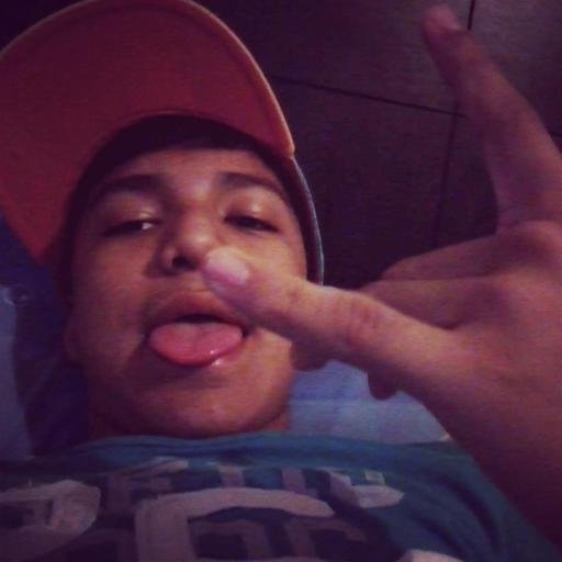 johan alberto  gamer soy de mexico y soltero XD