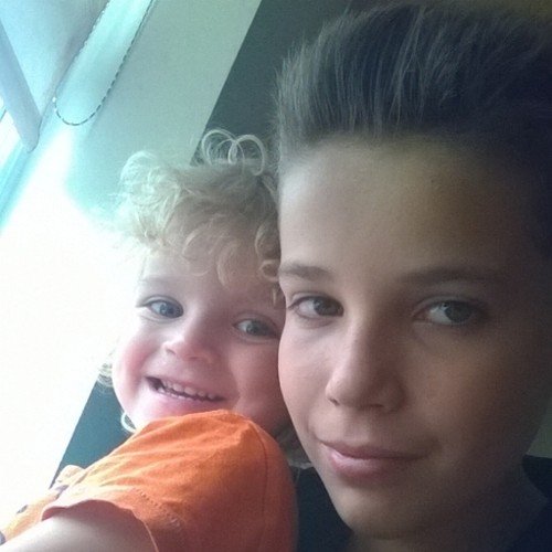 Follow me i follow back