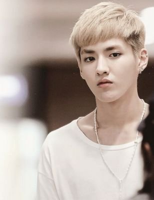 WINWIN
-Prev elvtoge exotelekinesis exotoge. dm aja kalo kangen, akun ini emang jarang on, tp kalo lu mt/dm gue bales-