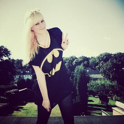 I Follow back if i can :) ♥ You *-*