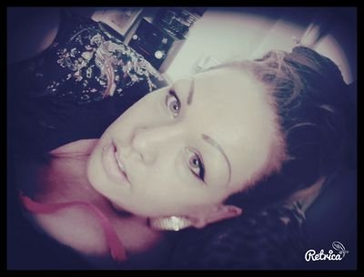 hey, im melissa , I have 3 beautiful children . ♥courtney♡ashton♡romanii♥
♡they are my world♡ please like and share my page on facebook , or the link above , w