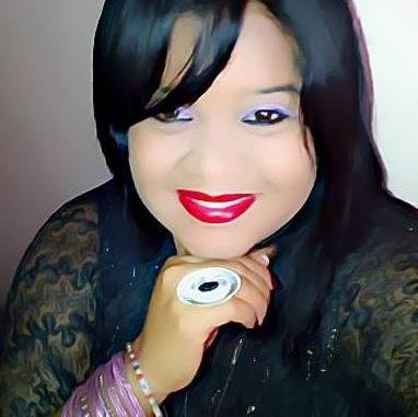 Naci un 17 de agosto , en la ciudad de valencia, estado Carabobo, y soy la hija sandwich, para mis padres soy su consentida, y la alegria de la casa.