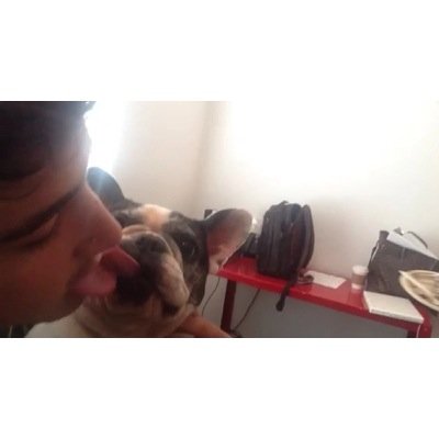 Amateur de bon vins à pleins temps. Retrouvez moi dans tellement vrai sur NRJ12 le soir, je vous raconte mon histoire. Gwen.