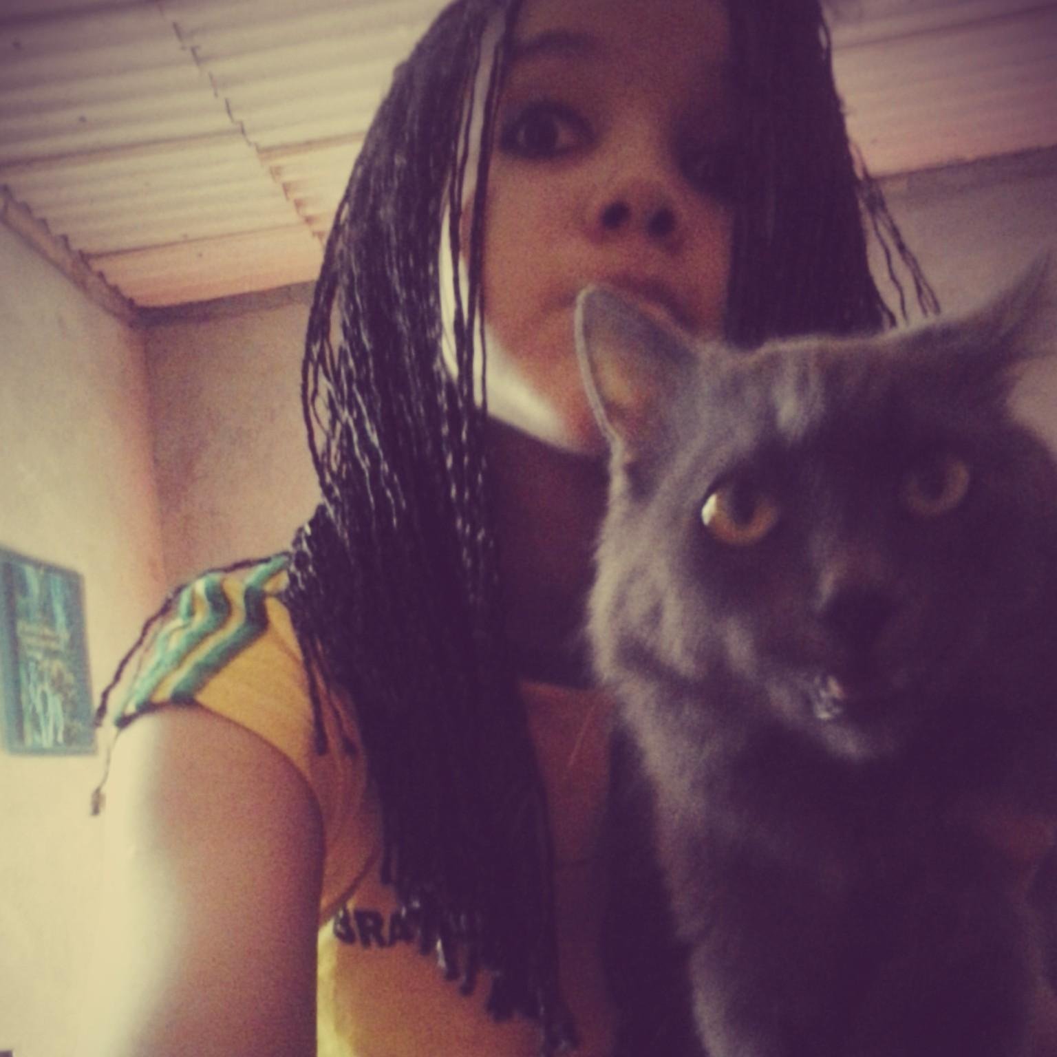 love animais....AM FAN TAYLOR LAUTNER