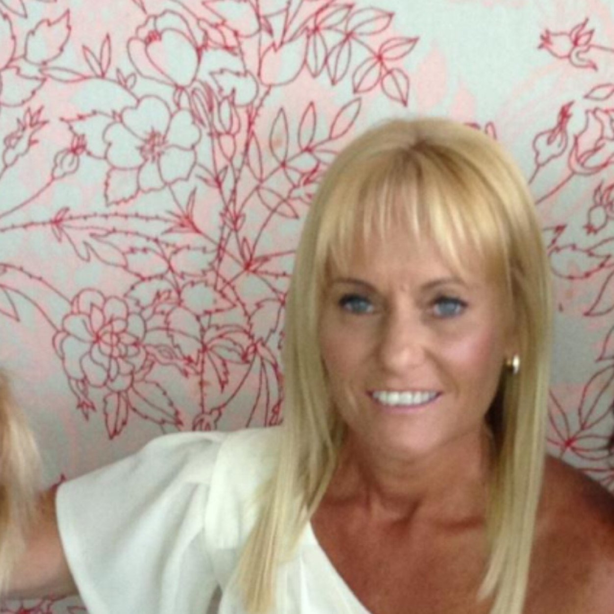 Beztrina's profile picture. 