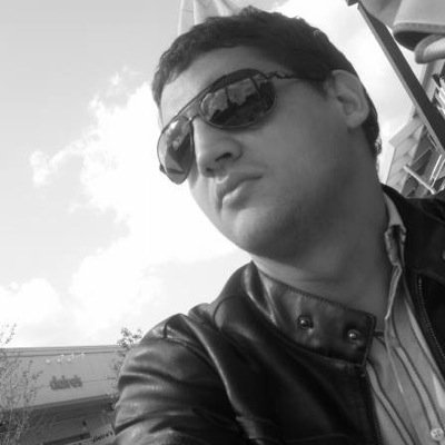 Ingeniero electrónico, Maestro en administración, Maestro en finanzas , taurino, amante de los caballos de paso