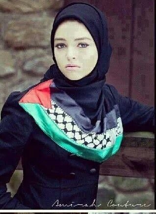 لا تيأس مهما طال بك الكرب

فالفرج كالجنين في بطن امه
ان اتي قبل وقته تشوه ومات
دعـه يأتـي في وقته مكتملا
ليثبت لـك انه يستحـق العناء