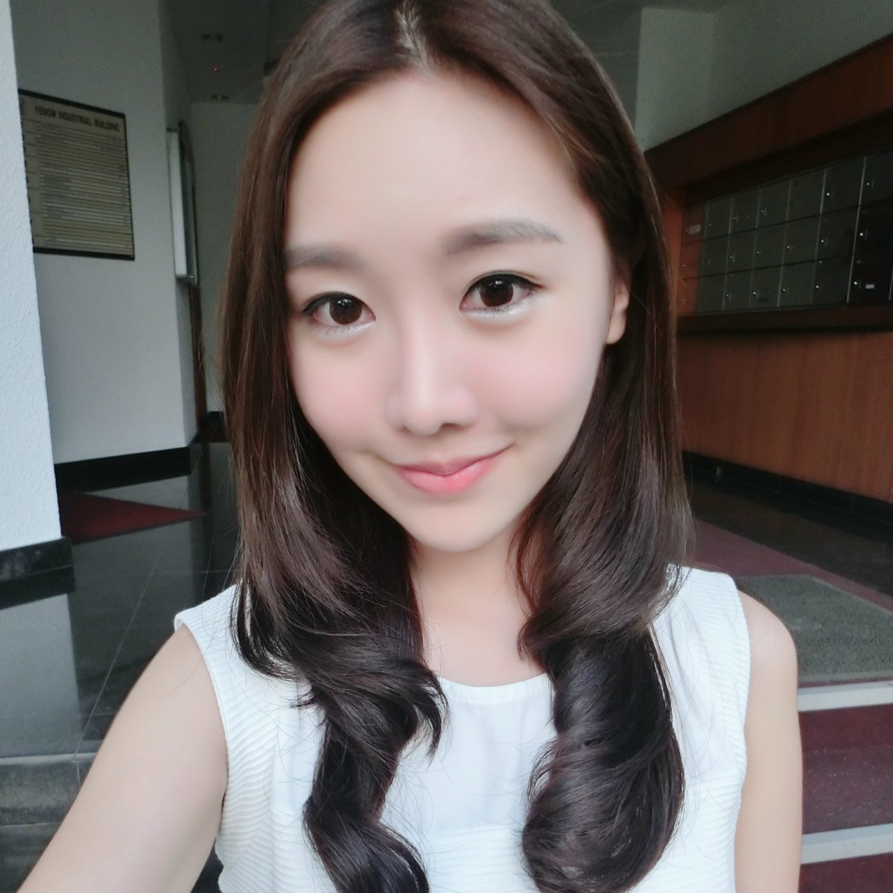 sheenaphua's profile picture. 